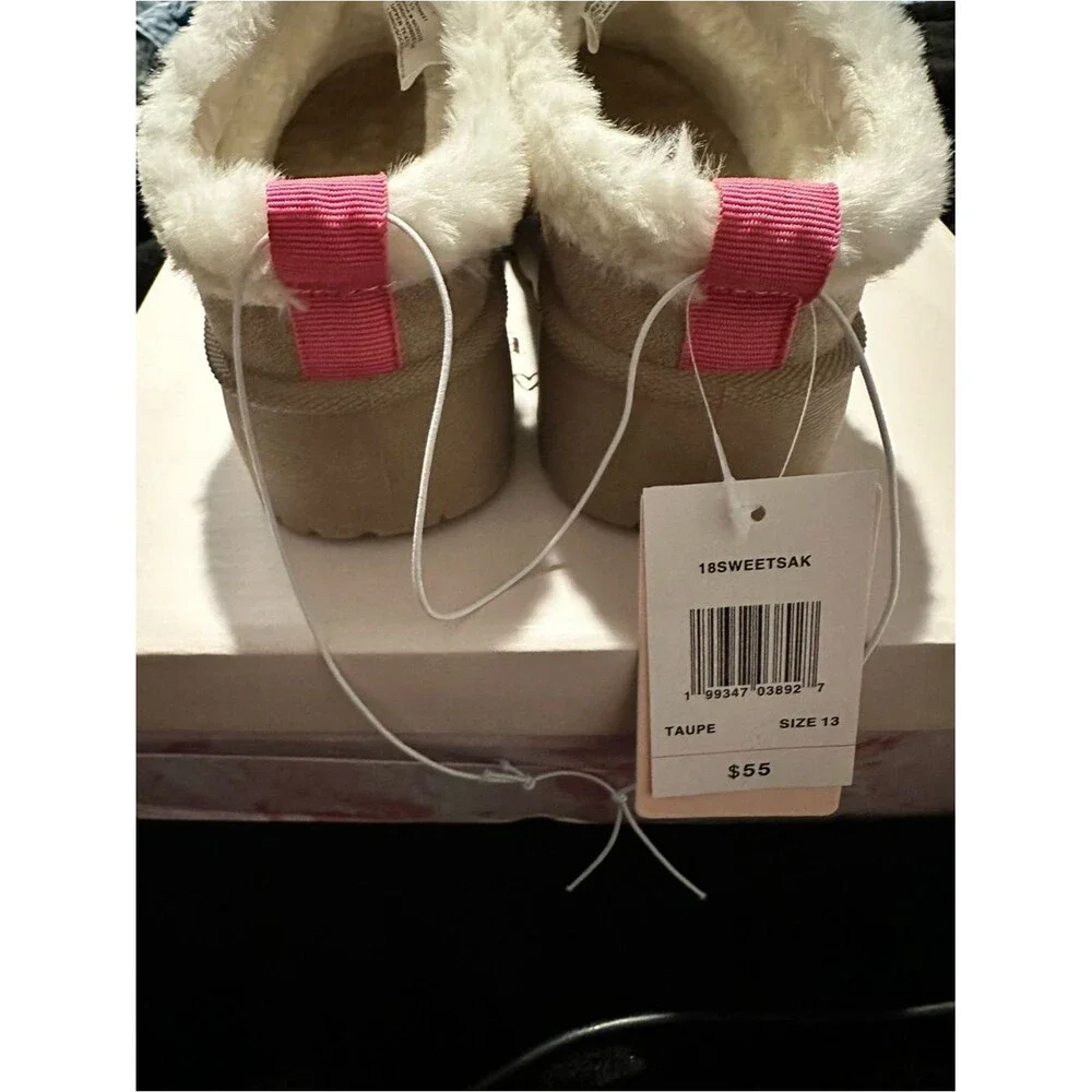 Olivia and Kate Cozy beige Faux-Fur Lined Slippers girls size 13M